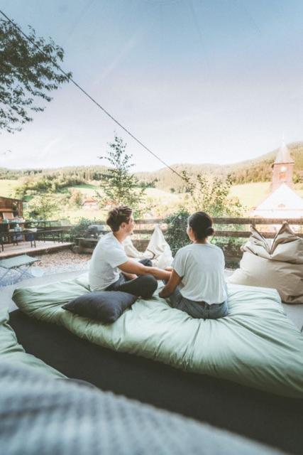 Living Timeless- Bubble Tent Elzach Inklusive Hot Tube Badefass- Schlafen Unterm Sternenhimmel Exterior photo