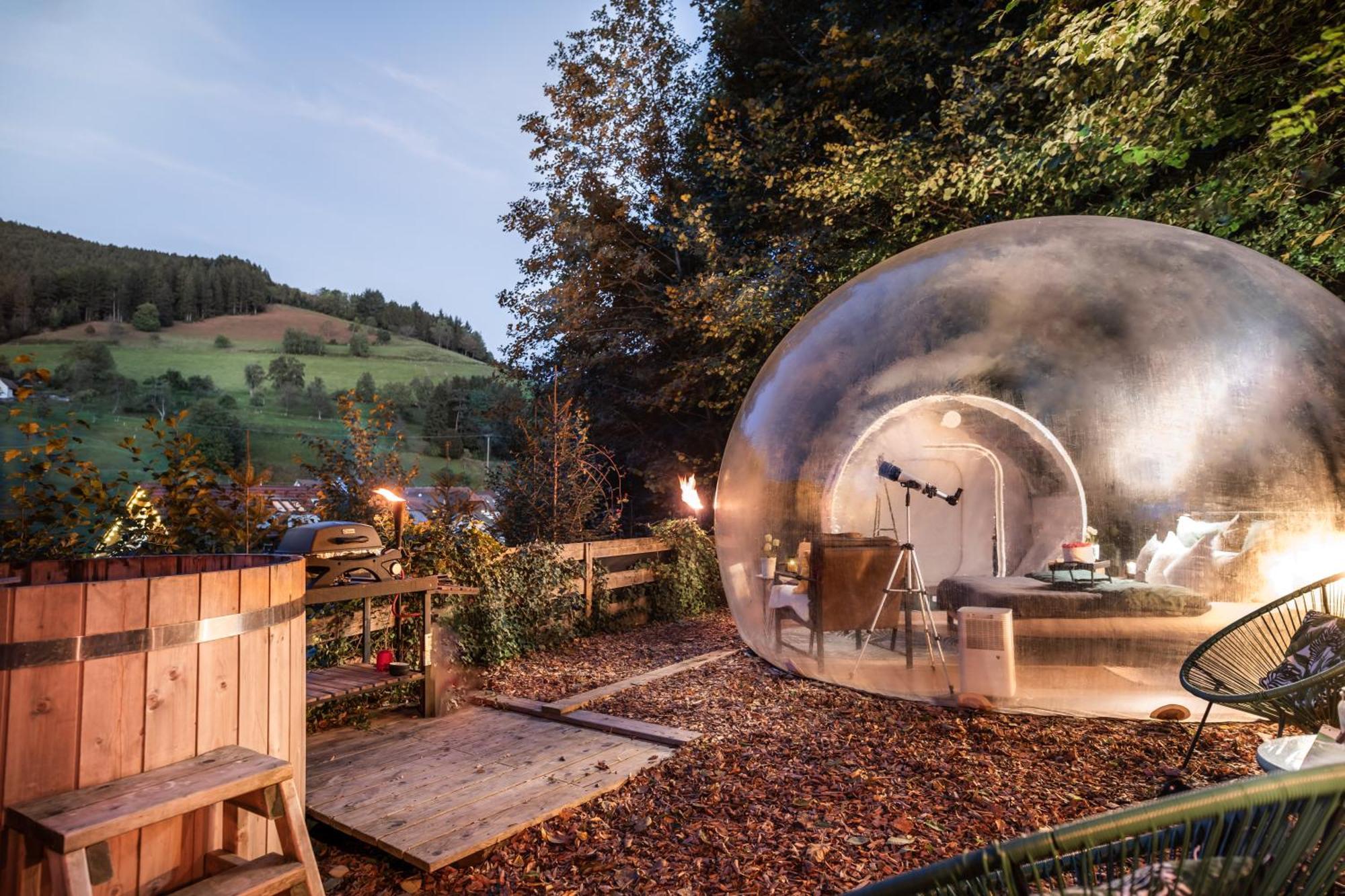 Living Timeless- Bubble Tent Elzach Inklusive Hot Tube Badefass- Schlafen Unterm Sternenhimmel Exterior photo